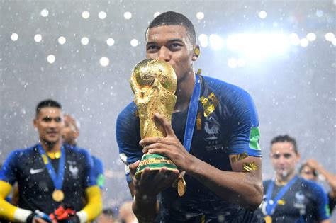 mbappe world cup trophy